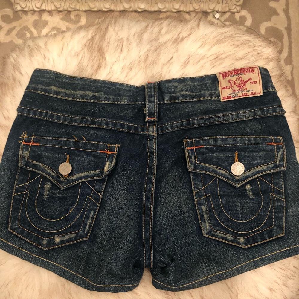 True religion denim shorts 26